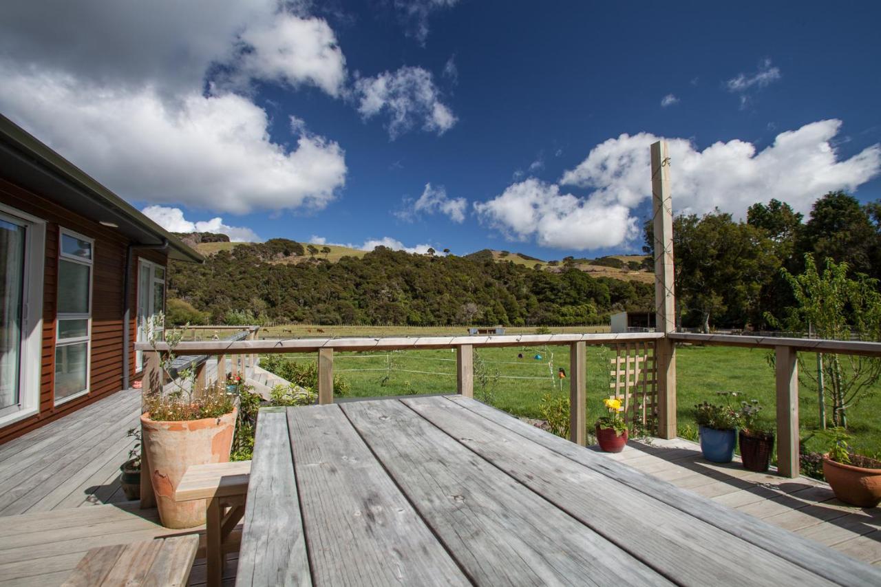 Narrow Neck Creek Farmstay And B&B Upper Hutt Exteriör bild