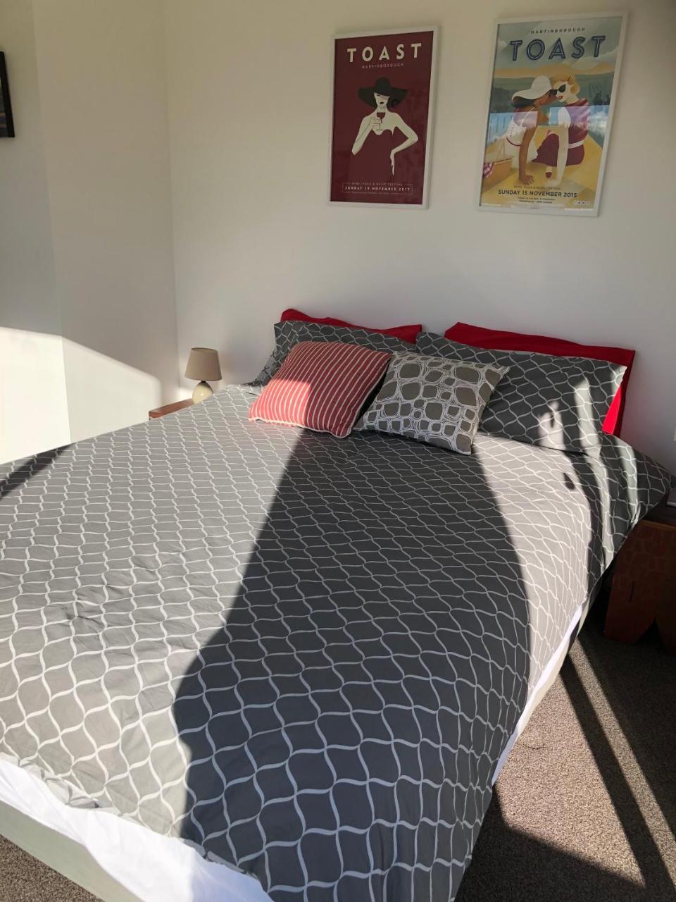 Narrow Neck Creek Farmstay And B&B Upper Hutt Exteriör bild